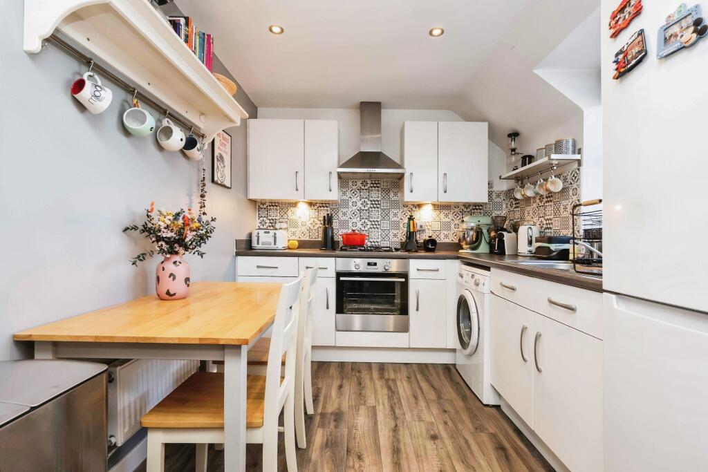 Additional property image - Escelie Way, Birmingham, West Midlands, B29