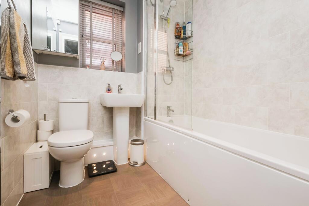 Additional property image - Escelie Way, Birmingham, West Midlands, B29