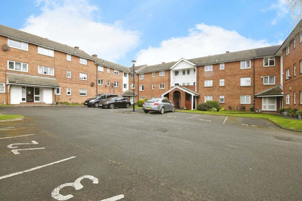 2 bedroom flat for sale in Howick Park, Sunderland, Tyne and Wear, SR6