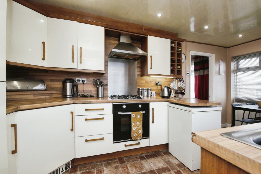 Additional property image - Hillview Road, HOUGHTON LE SPRING, Tyne and Wear, DH4