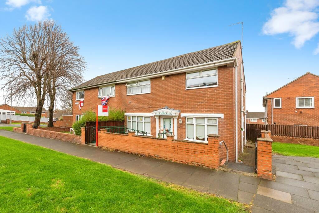 3 bedroom semi-detached house