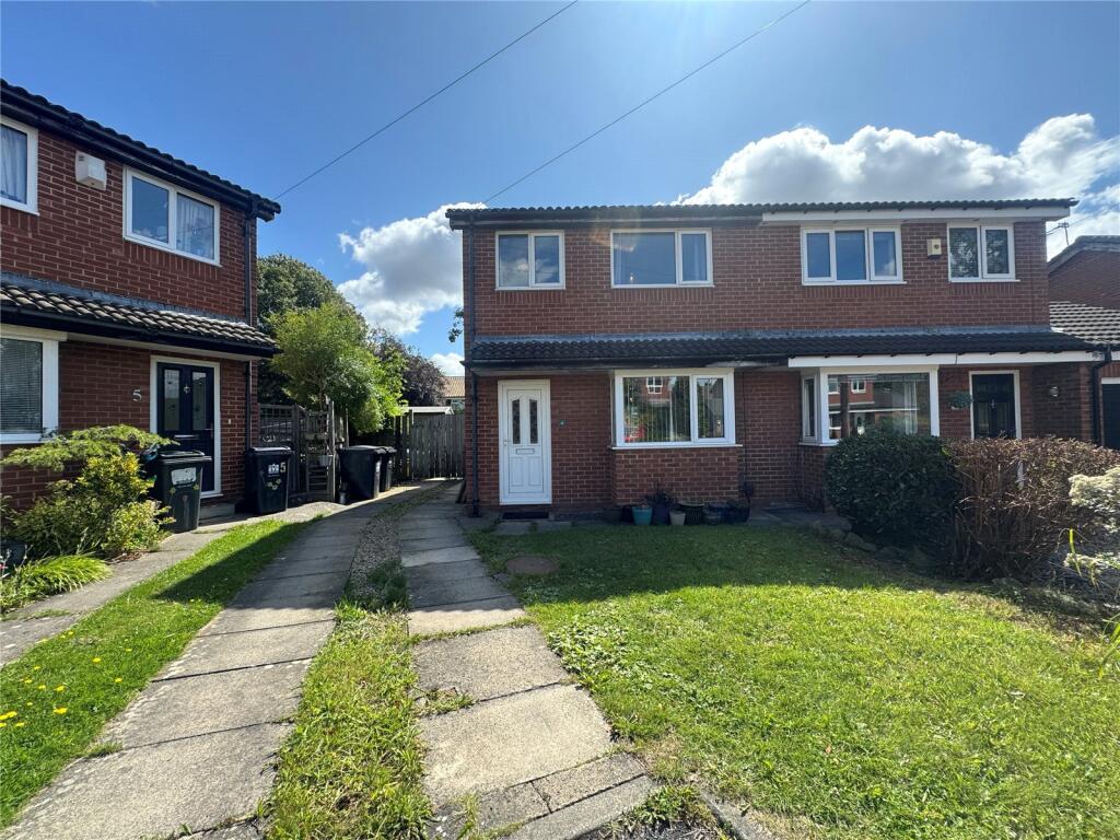 Main image of property: Earl Close, Darlington, Durham, DL1