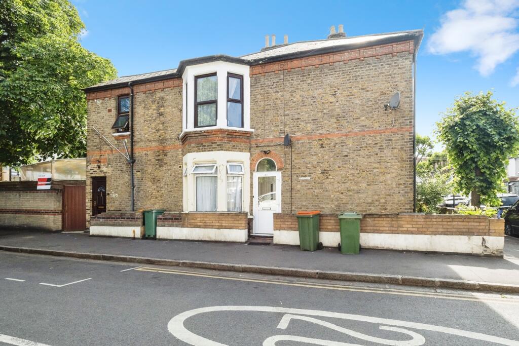 Main image of property: Lloyd Road, East Ham, London, E6