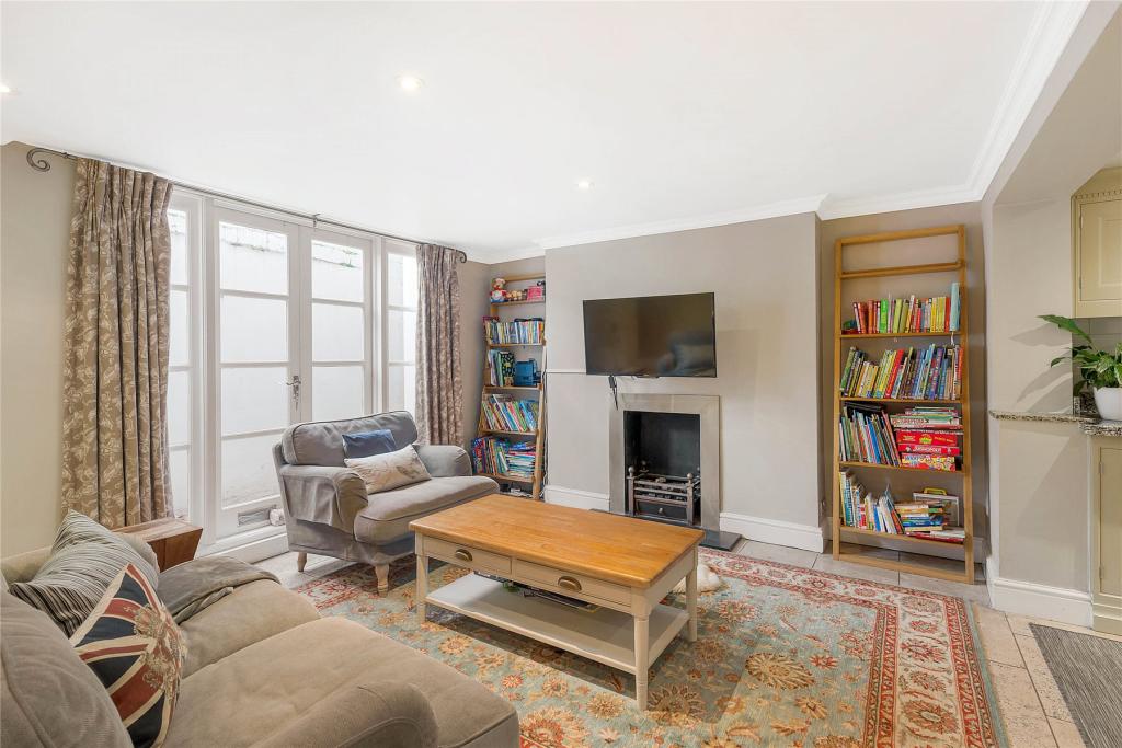 3 bedroom detached house for sale in Queensdale Road, London, W11