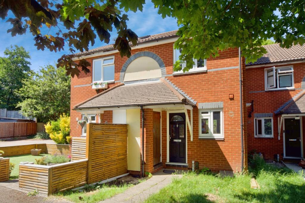 Main image of property: Hopkins Close, LONDON, London, N10