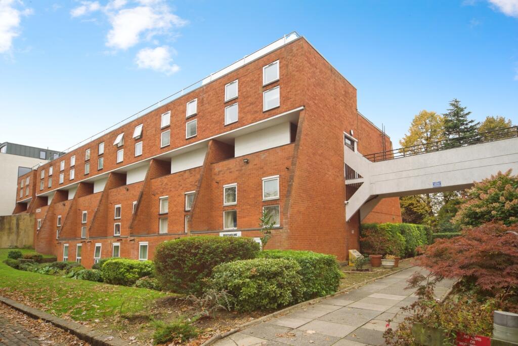 Main image of property: Woodside Park Road, London, N12