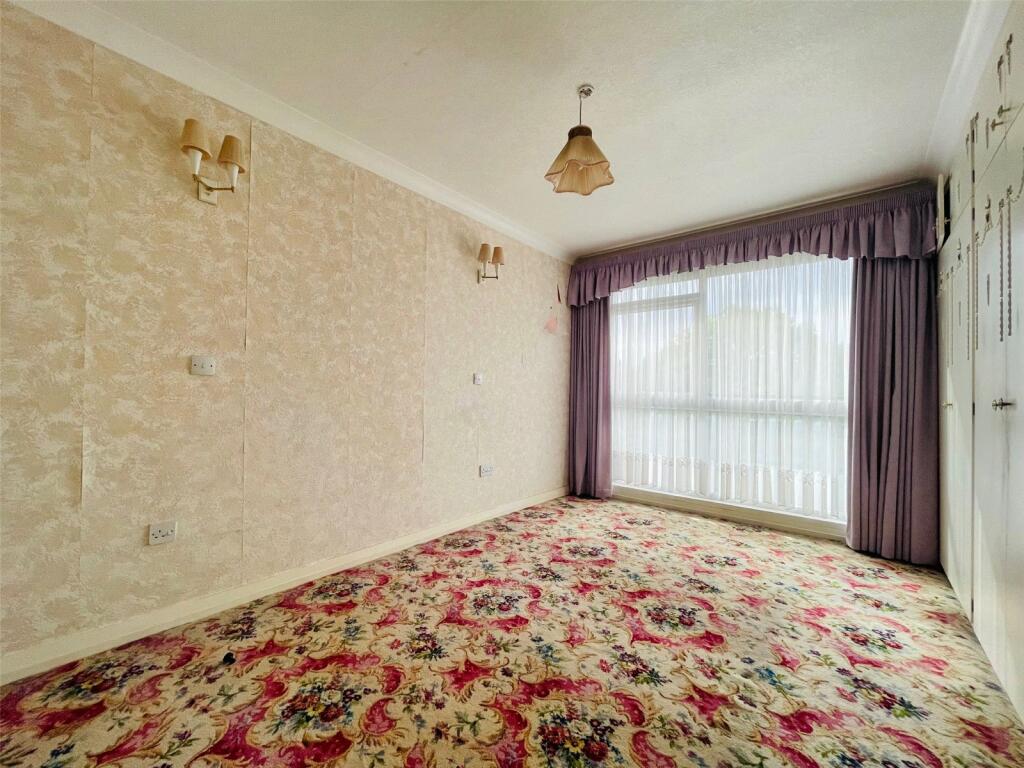 Additional property image - Riverside Drive, Solihull, West Midlands, B91