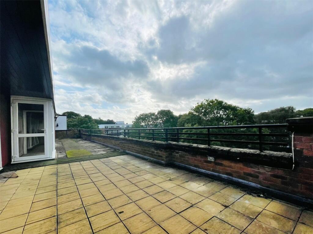 Additional property image - Riverside Drive, Solihull, West Midlands, B91
