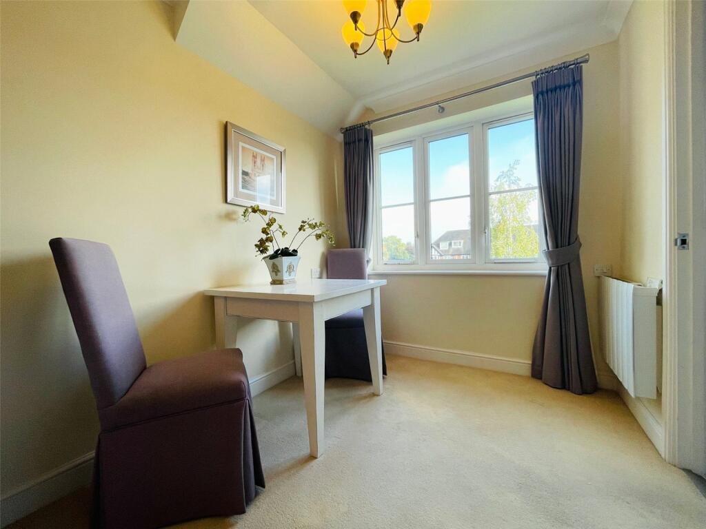 Additional property image - Warwick Road, Solihull, West Midlands, B92