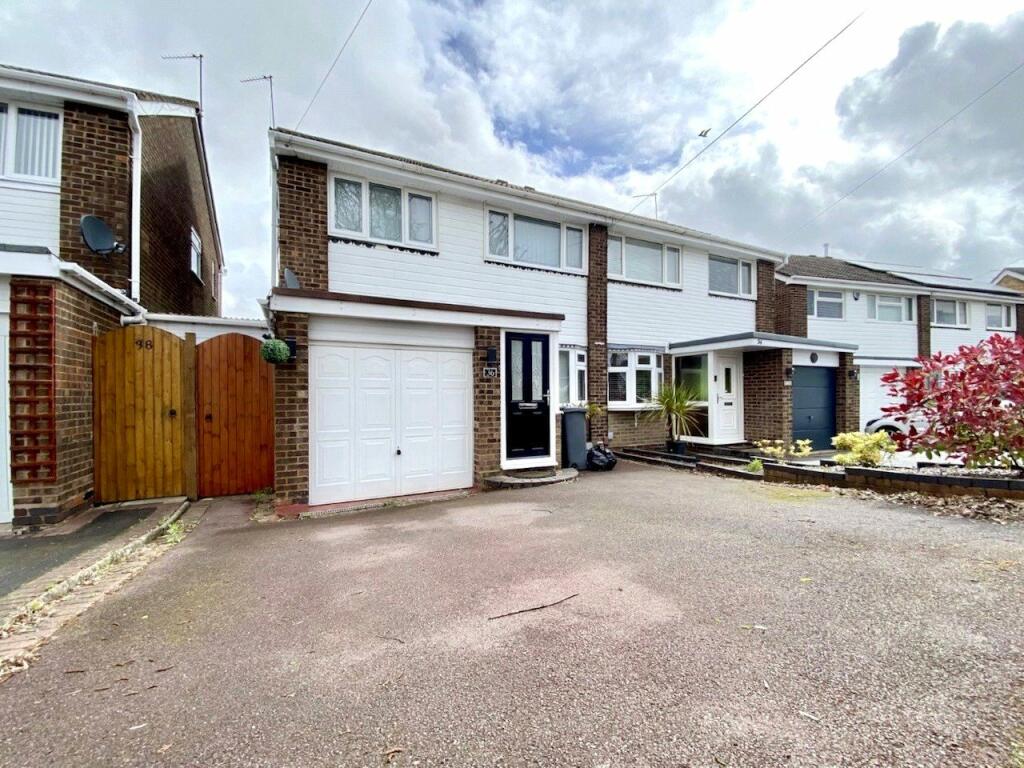 3 bedroom semidetached house for sale in Lammas Close, Solihull, West