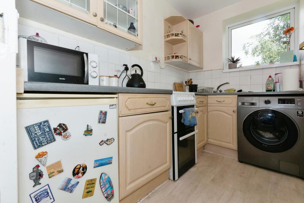 Additional property image - Lode Lane, Solihull, West Midlands, B92
