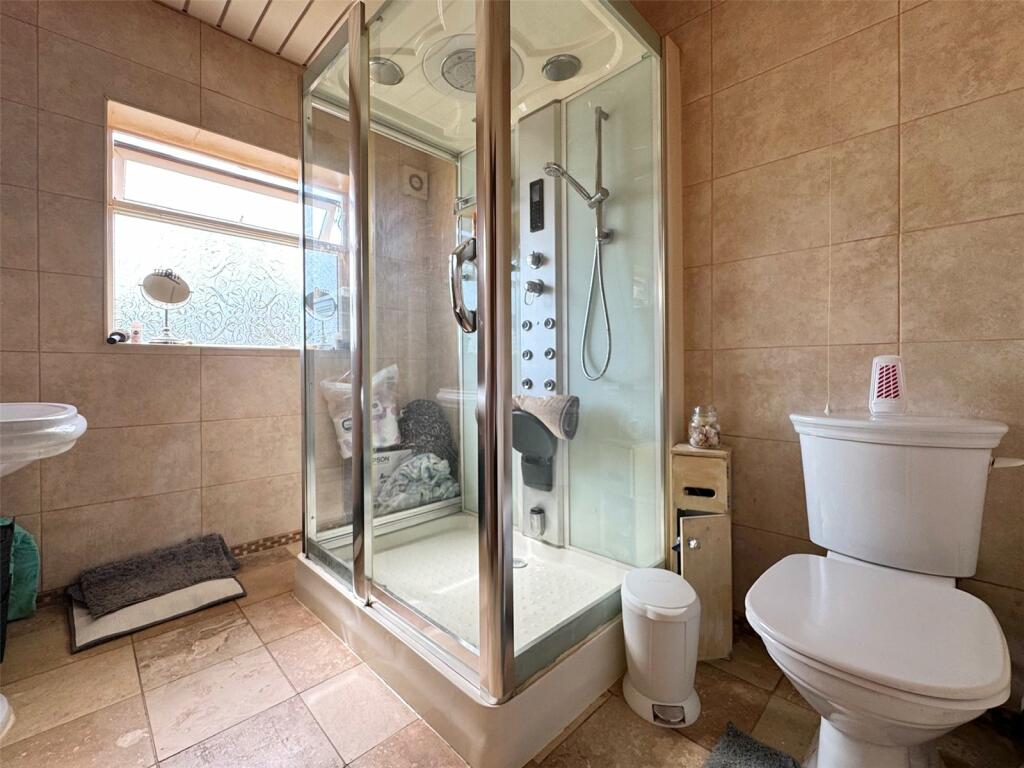 Additional property image - Coverdale Road, Solihull, West Midlands, B92