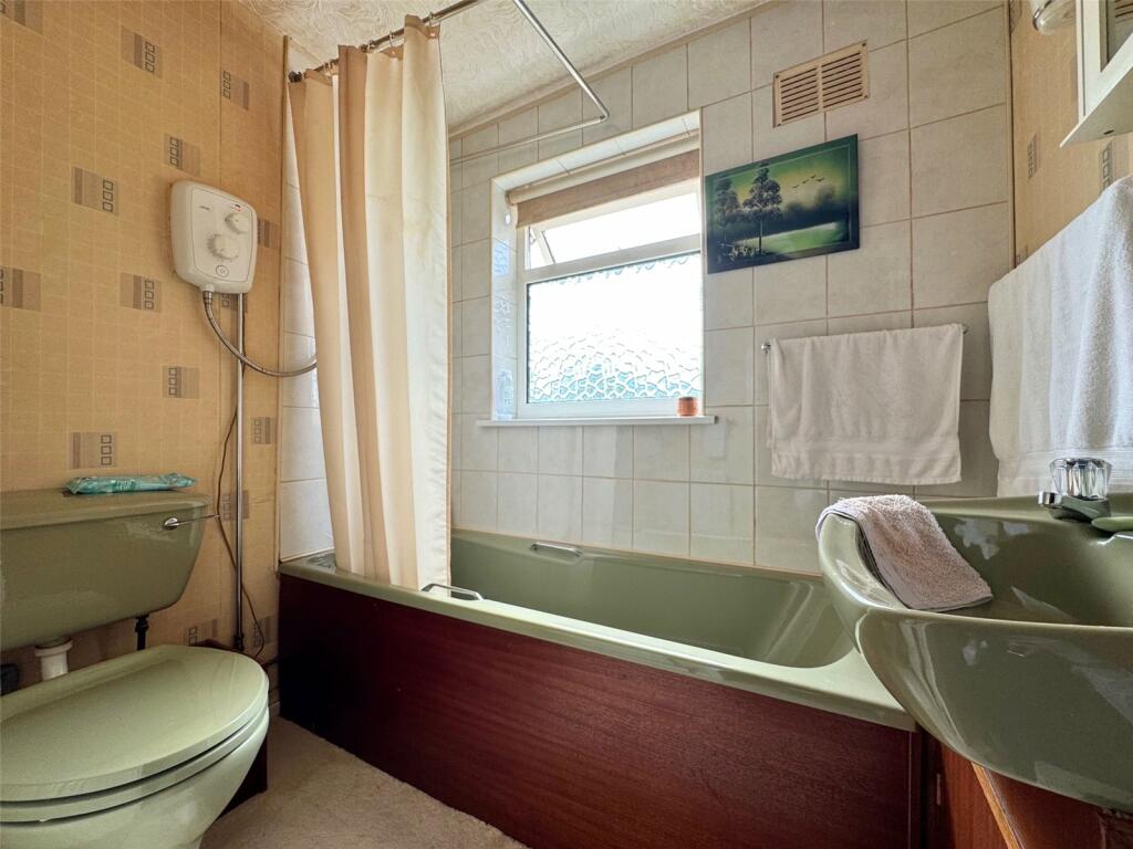 Additional property image - Coverdale Road, Solihull, West Midlands, B92