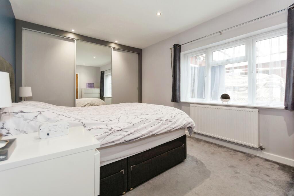 Additional property image - Scott Road, Solihull, West Midlands, B92