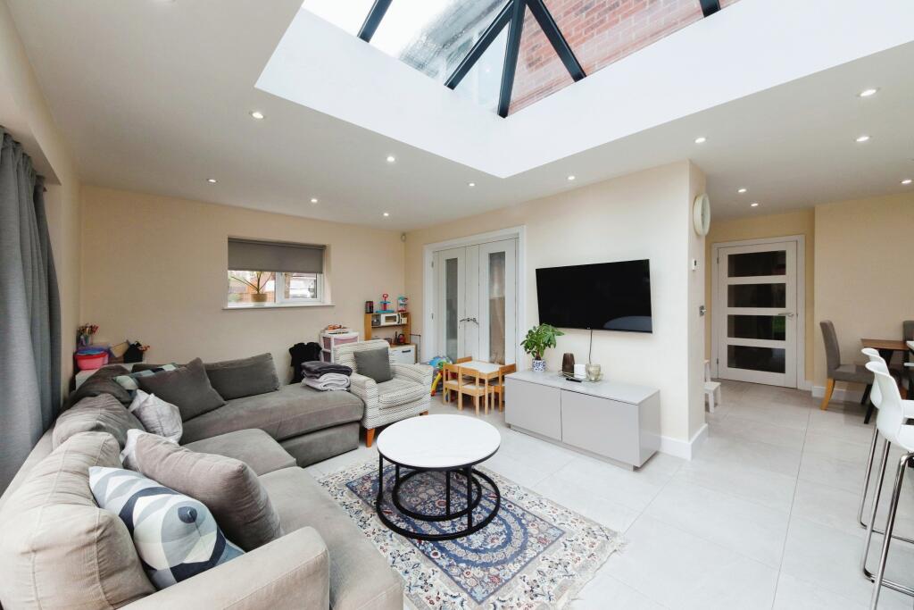 Additional property image - Wolverley Road, Solihull, West Midlands, B92