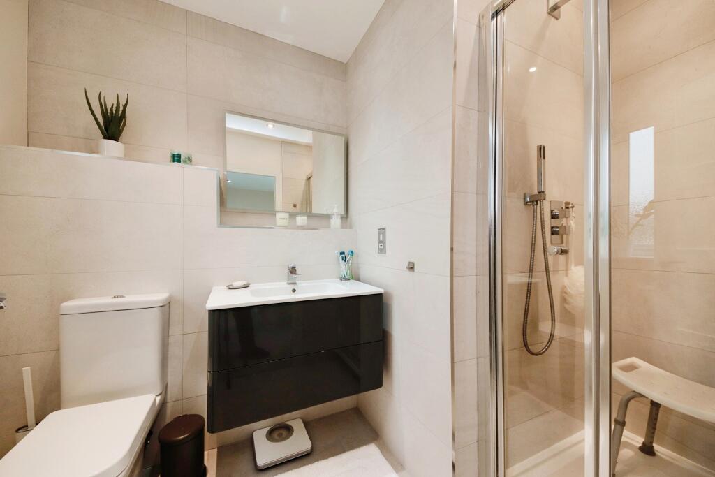 Additional property image - Wolverley Road, Solihull, West Midlands, B92