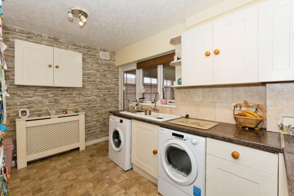 Additional property image - Summerfield Road, Solihull, West Midlands, B92