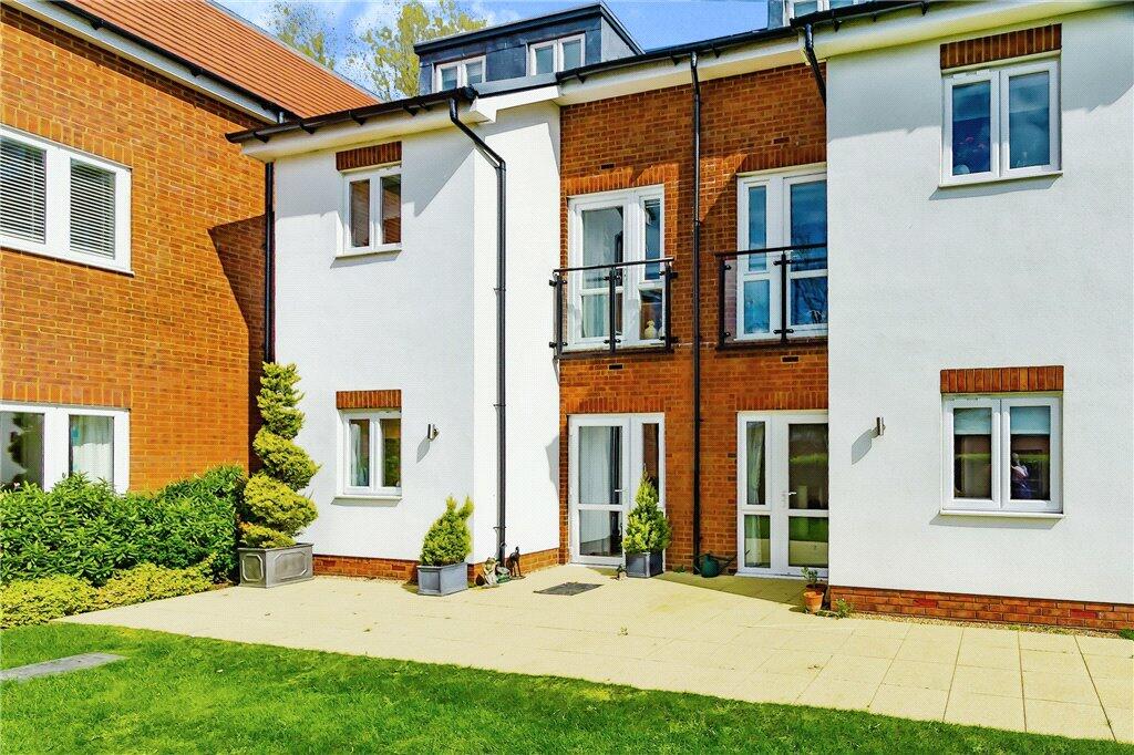 1 bedroom flat for sale in Church Road, Biggin Hill, Westerham, TN16