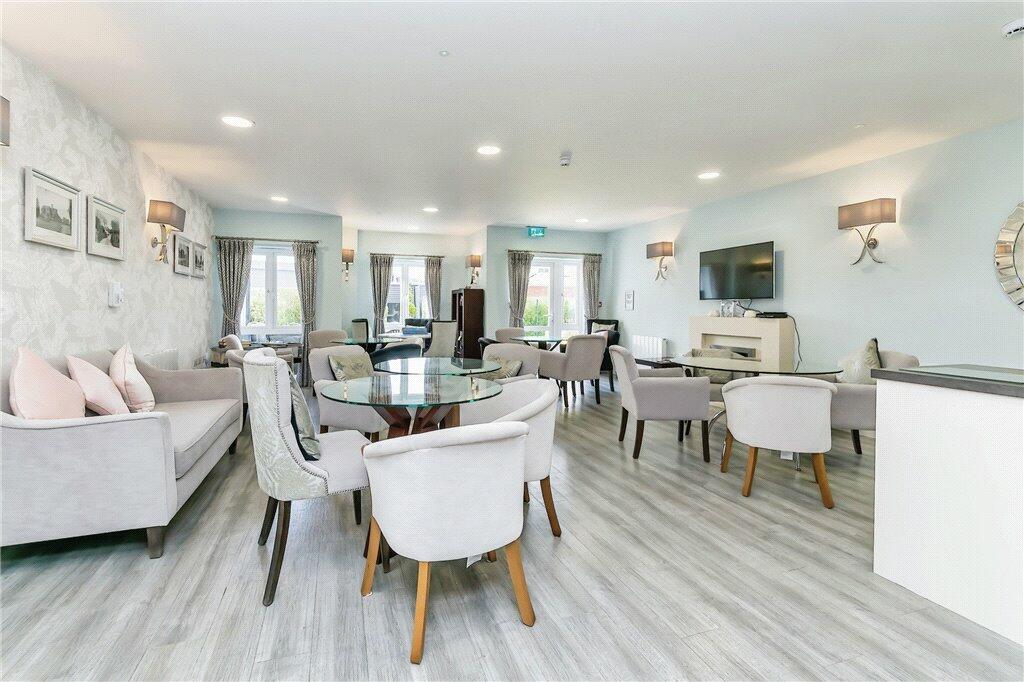 1 bedroom flat for sale in Church Road, Biggin Hill, Westerham, TN16