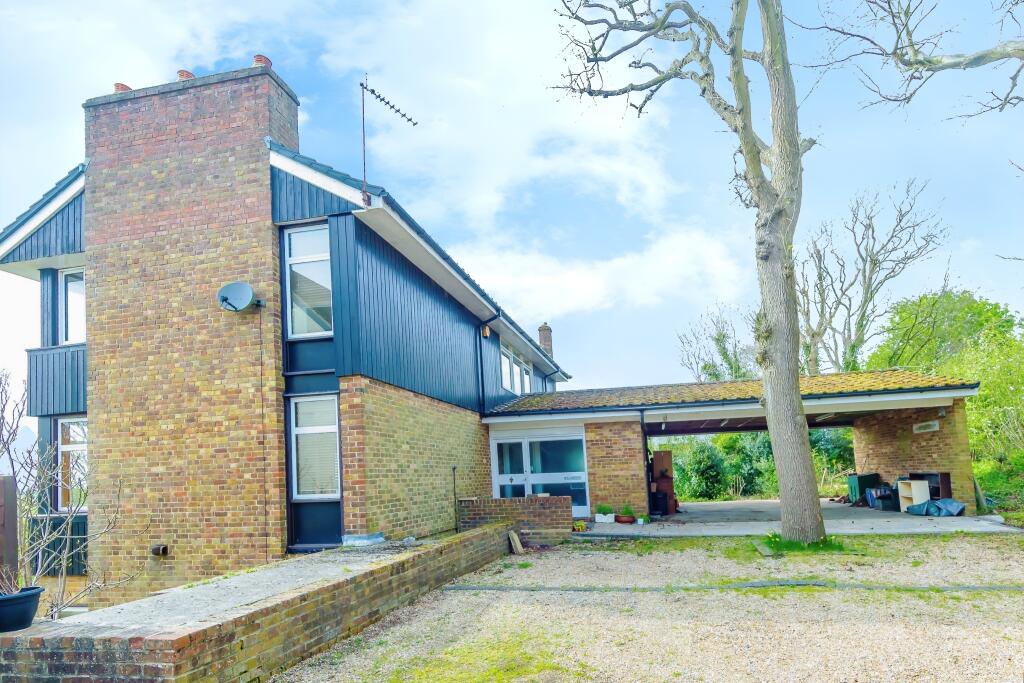 4 bedroom detached house for sale in Main Road, WESTERHAM, Kent, TN16