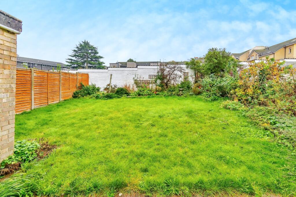 Additional property image - Auckland Road, Caterham, Surrey, CR3
