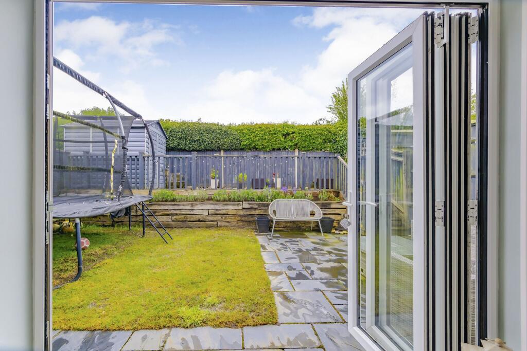 Additional property image - Sunny Rise, Chaldon, Caterham, Surrey, CR3