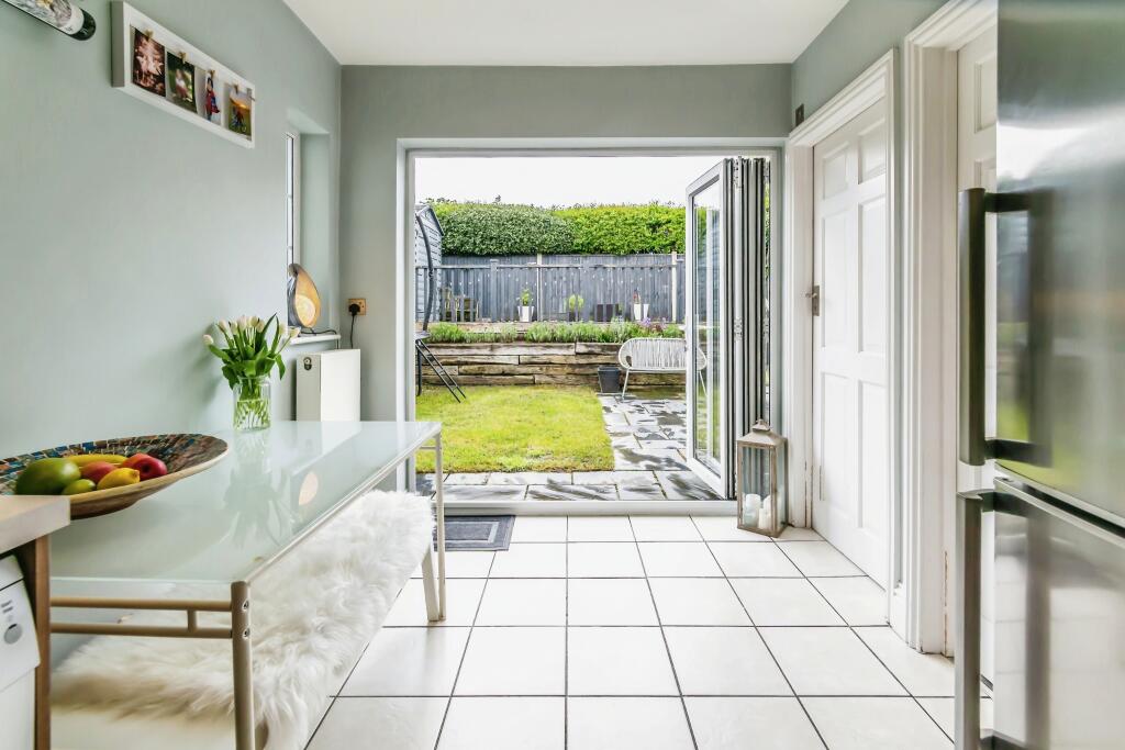 Additional property image - Sunny Rise, Chaldon, Caterham, Surrey, CR3