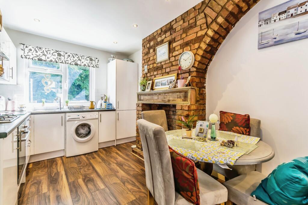 Additional property image - Croydon Road, Caterham, Surrey, CR3