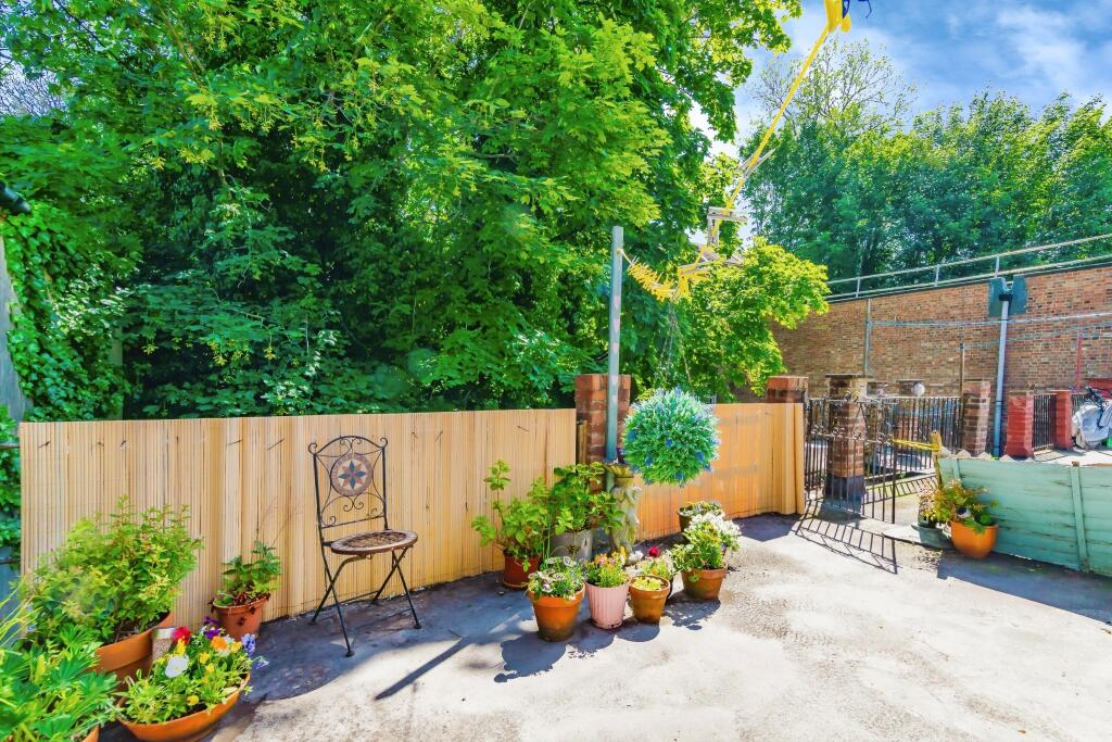 Additional property image - Croydon Road, Caterham, Surrey, CR3