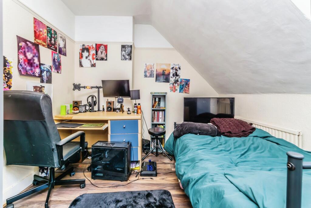 Additional property image - Croydon Road, Caterham, Surrey, CR3