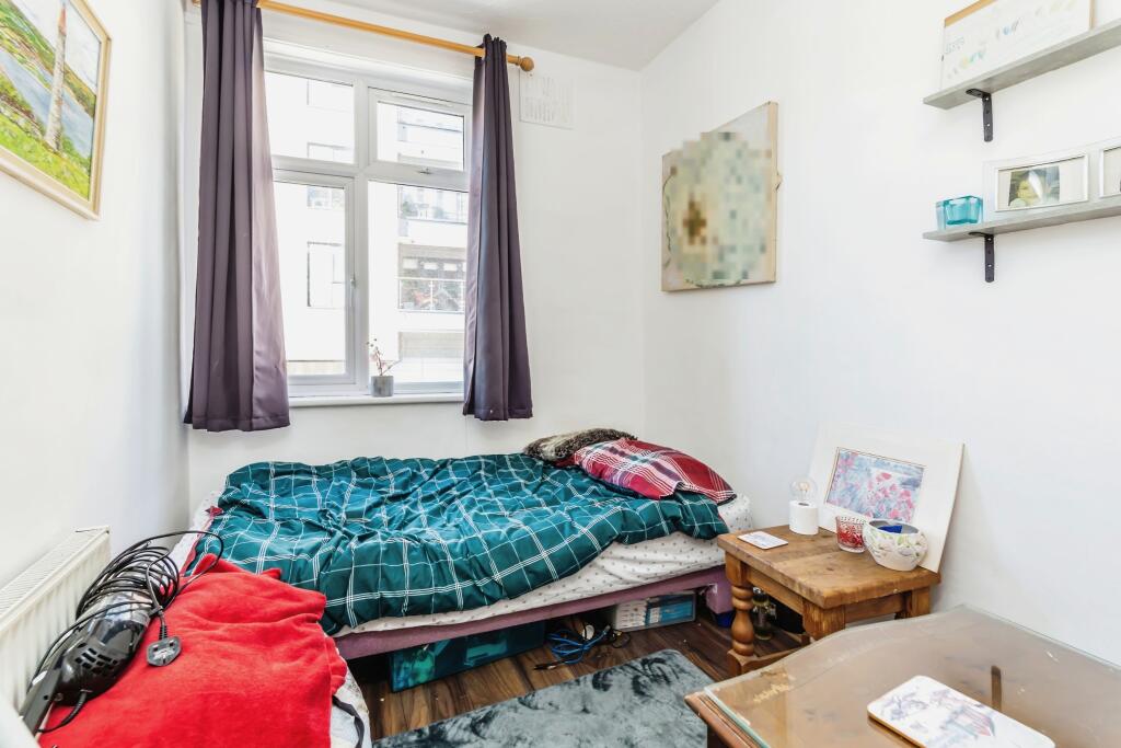 Additional property image - Croydon Road, Caterham, Surrey, CR3