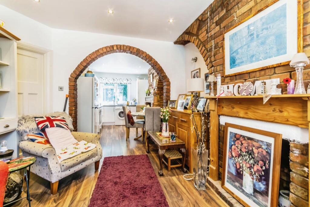 Additional property image - Croydon Road, Caterham, Surrey, CR3