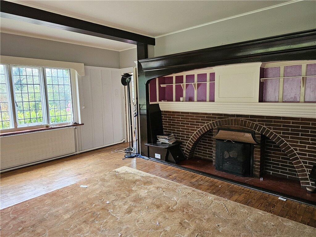 Primary image of Southfields Road, Woldingham, Caterham, Surrey, CR3