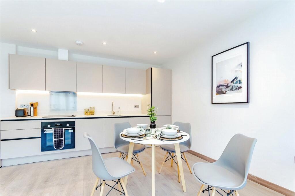 Additional property image - Croydon Road, Caterham, Surrey, CR3