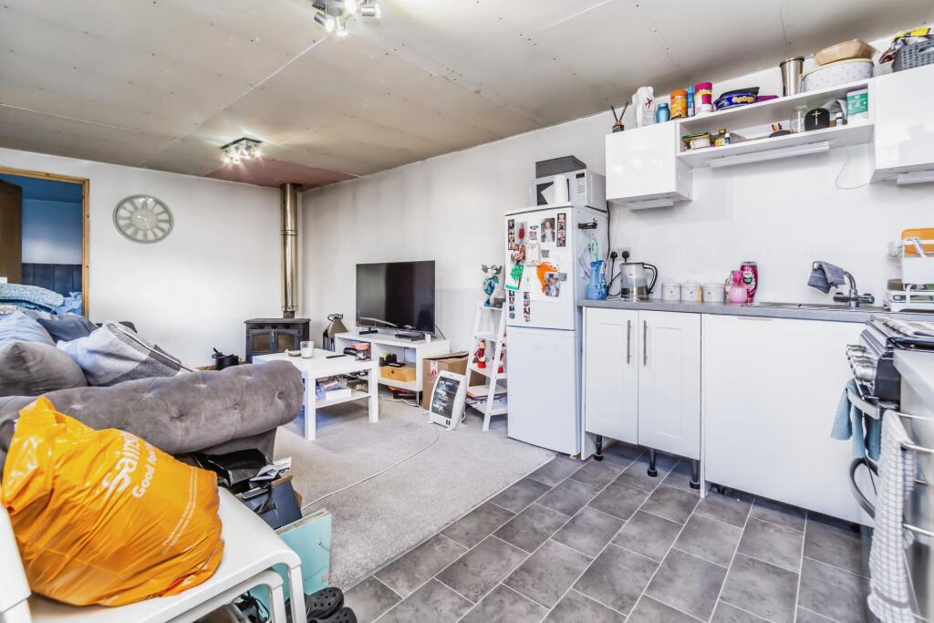 Additional property image - Crewes Lane, Warlingham, Surrey, CR6