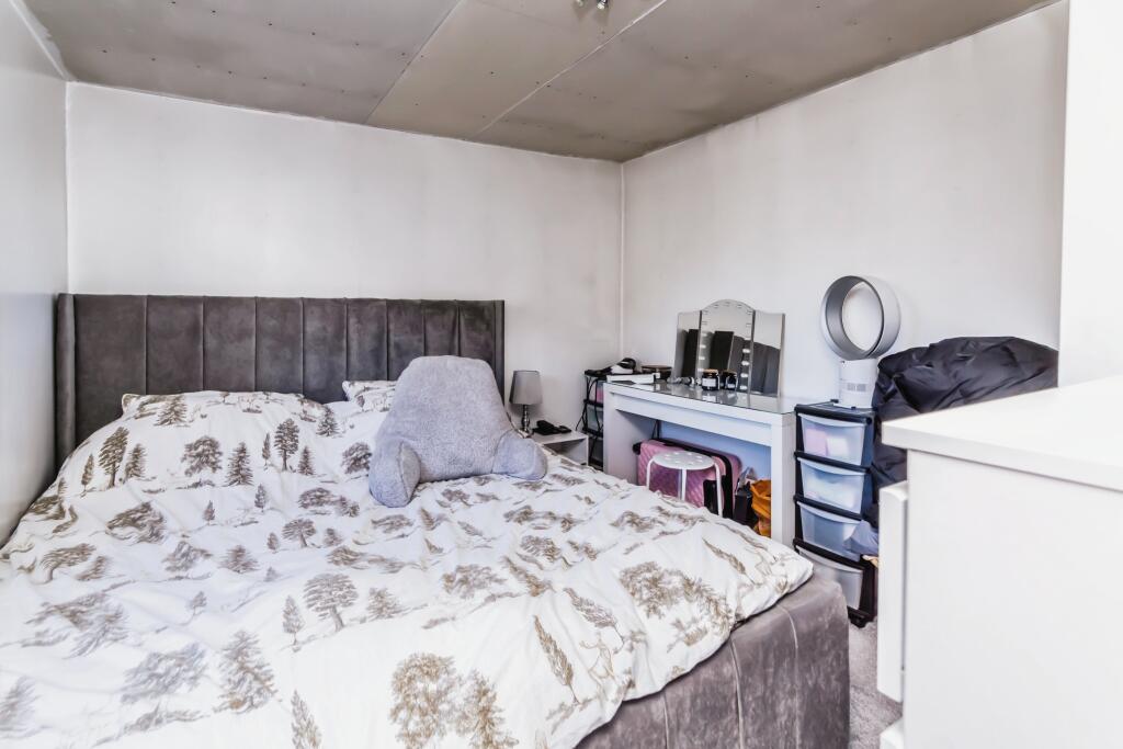 Additional property image - Crewes Lane, Warlingham, Surrey, CR6