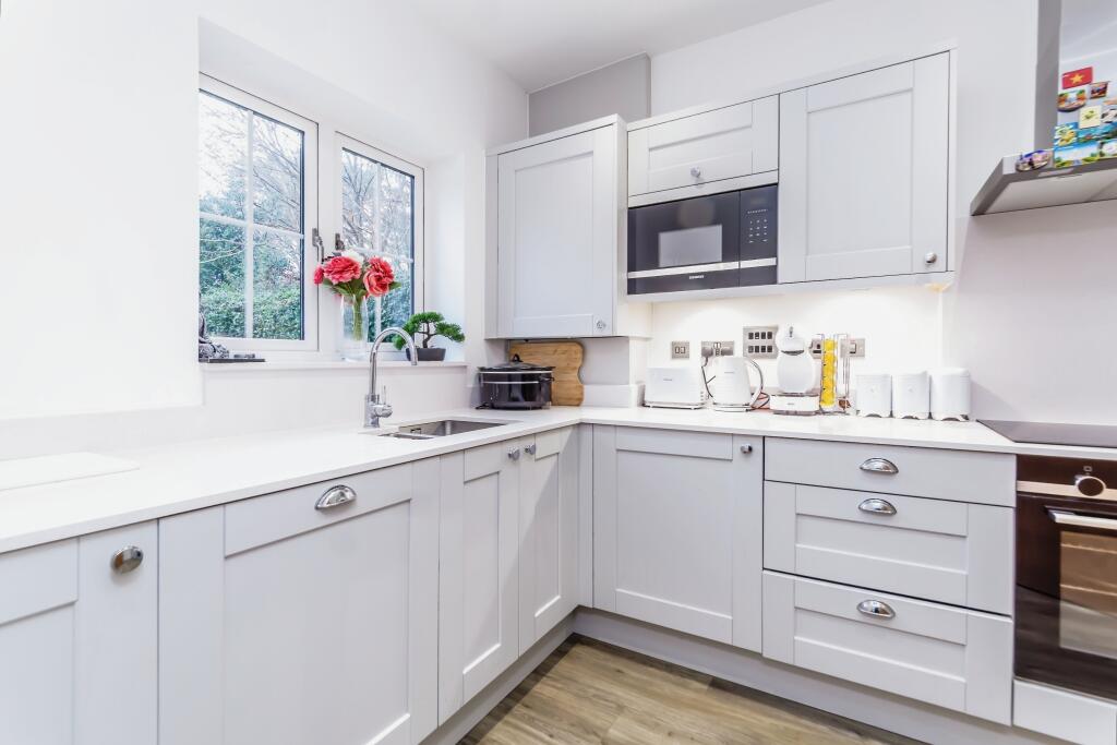 Additional property image - Gatiers Lane, Caterham, Surrey, CR3