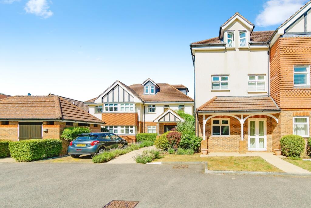 Main image of property: Limpsfield Road, Warlingham, Surrey, CR6