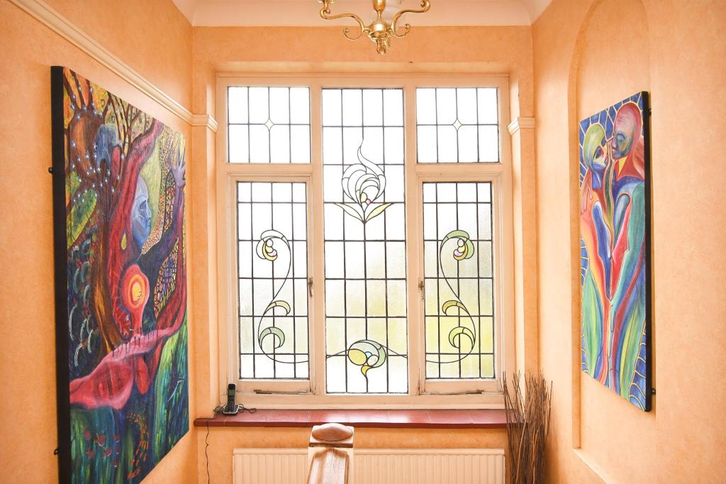 5 bedroom detached house for sale in Upfield, Whitgift, Croydon, CR0