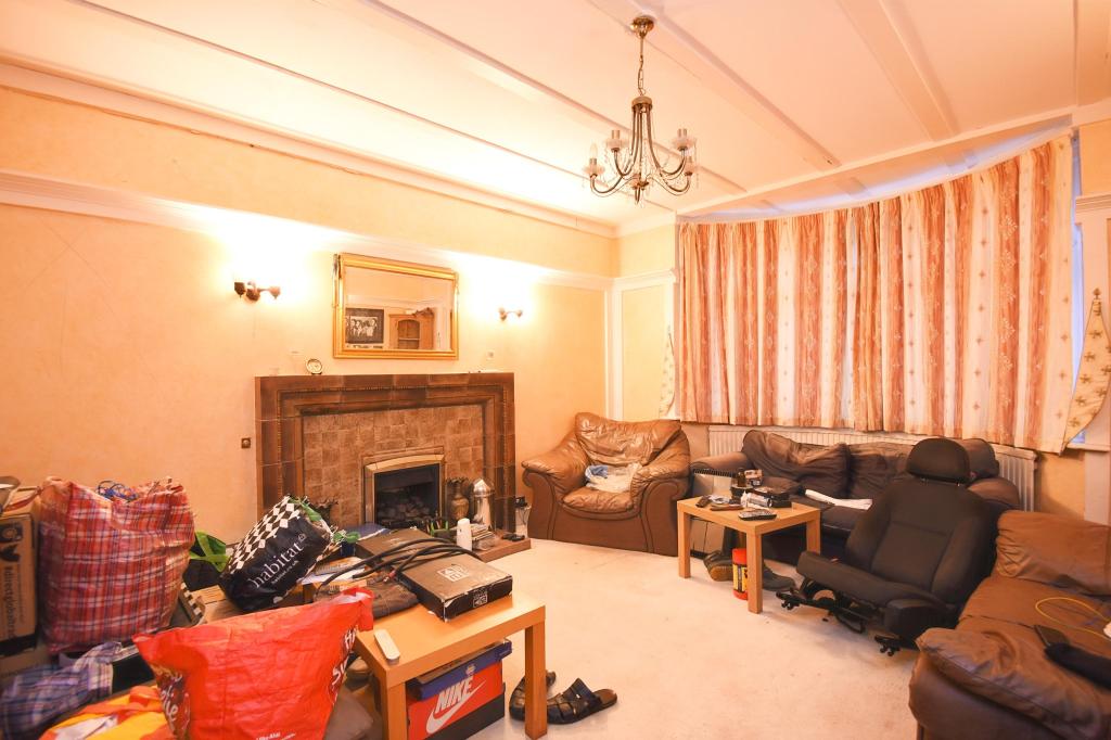 5 bedroom detached house for sale in Upfield, Whitgift, Croydon, CR0