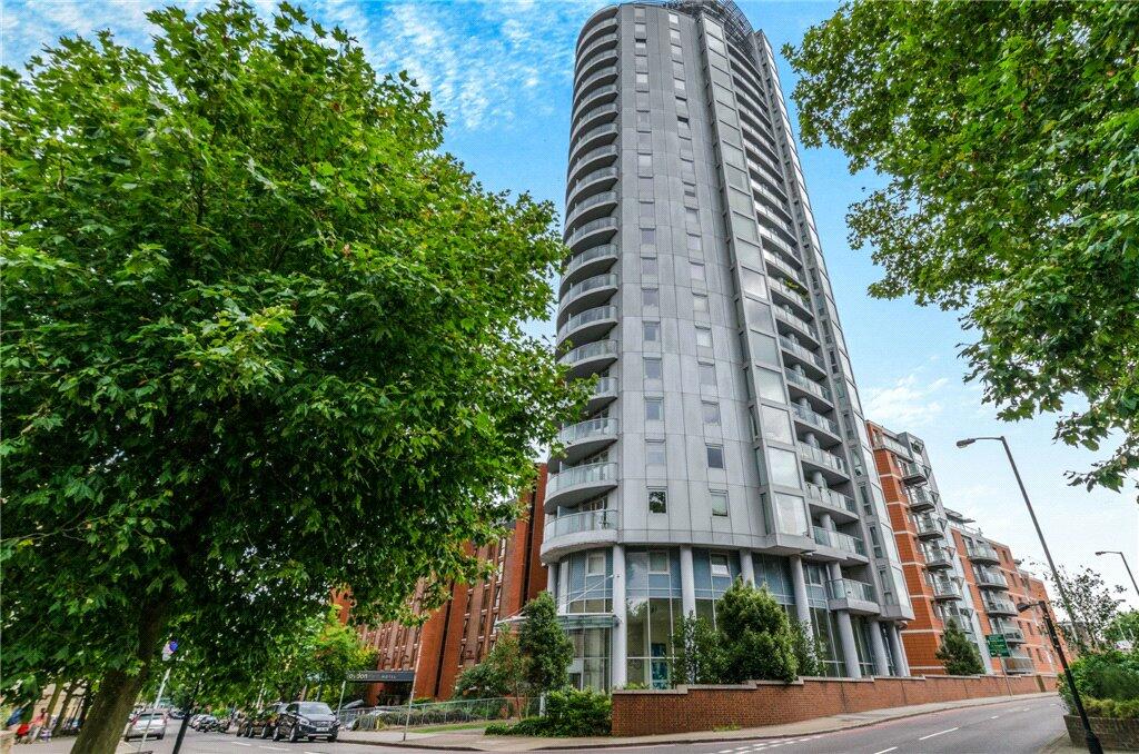 2 bedroom flat for sale in Altitude Apartments, 9 Altyre Road, Croydon, CR0