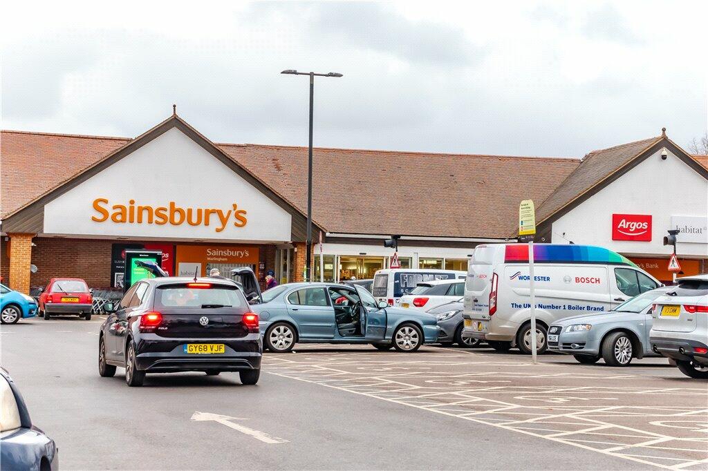 Additional property image - Beech Farm Road, Warlingham, Surrey, CR6