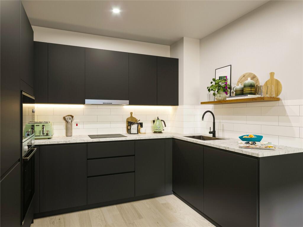 Additional property image - Station Road, Croydon, CR0