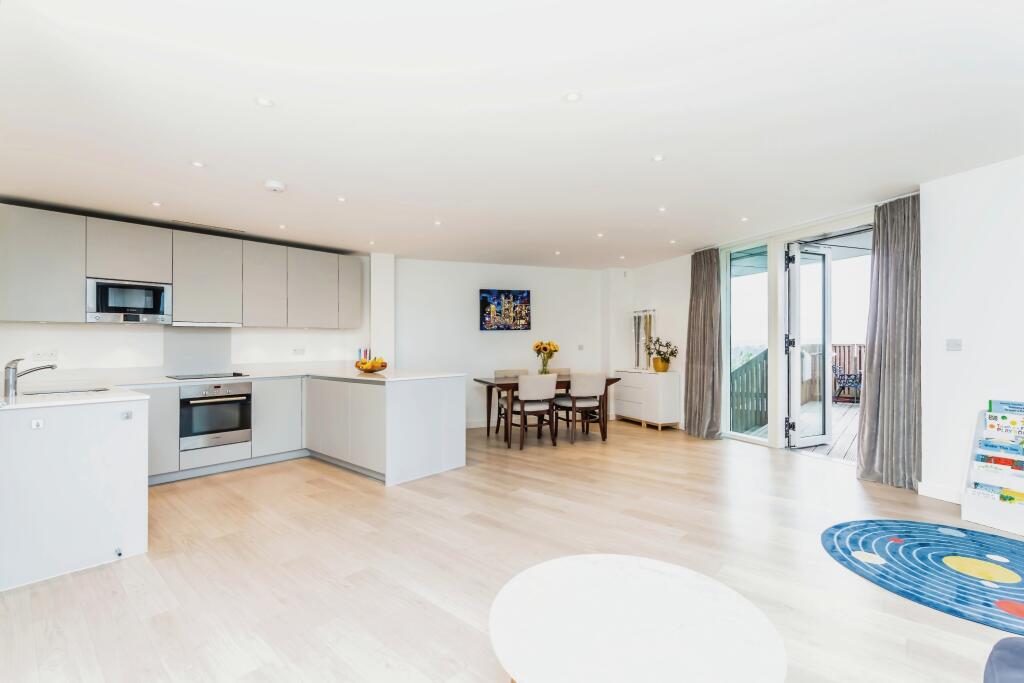 Additional property image - Saffron Central Square, Croydon, CR0