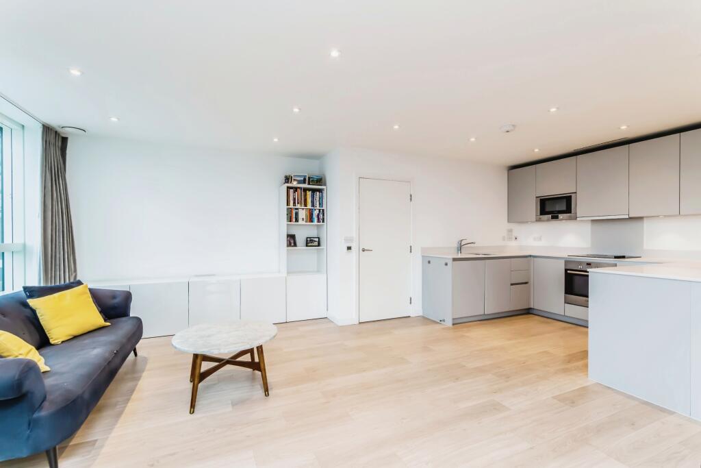 Additional property image - Saffron Central Square, Croydon, CR0
