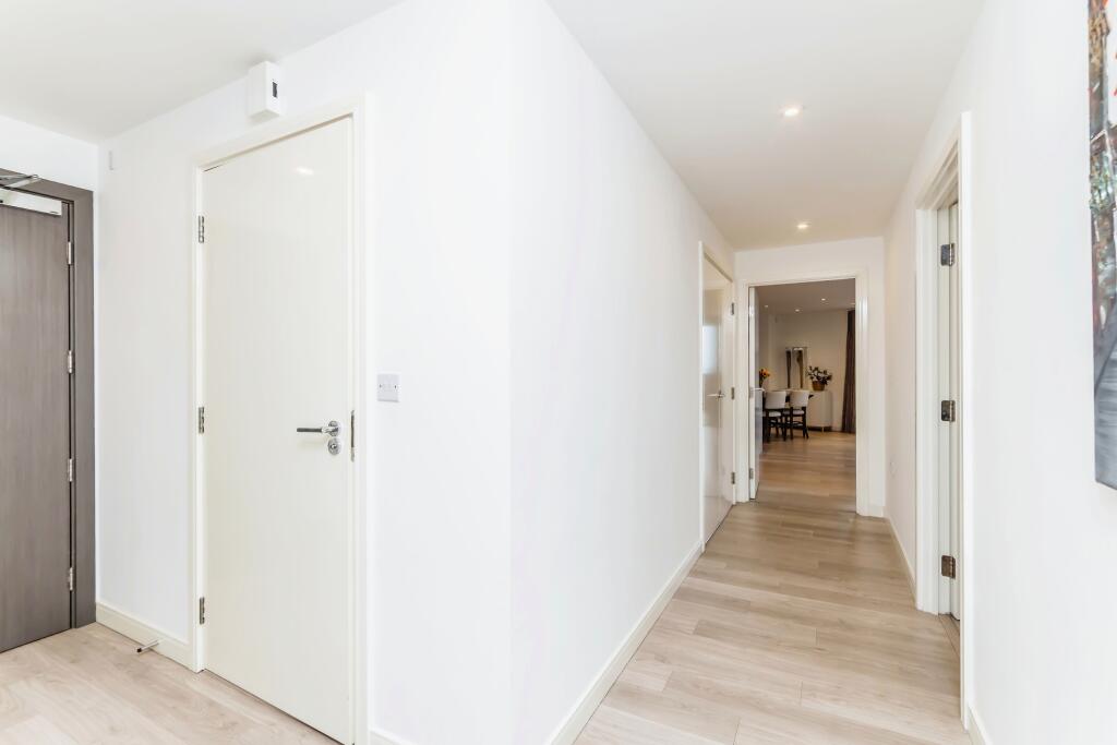 Additional property image - Saffron Central Square, Croydon, CR0