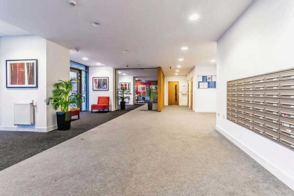 Additional property image - Cherry Orchard Road, Croydon, CR0