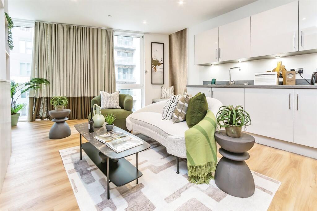 Main image of property: Cherry Orchard Road, Croydon, CR0