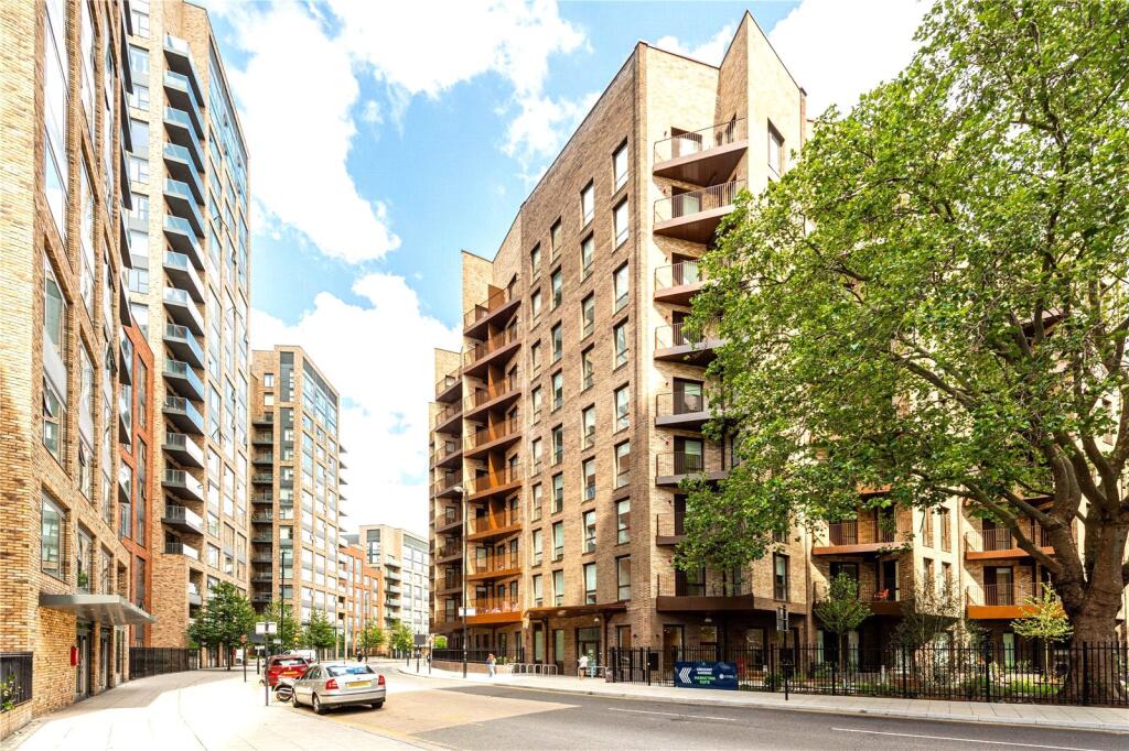 Main image of property: Cherry Orchard Road, Croydon, CR0