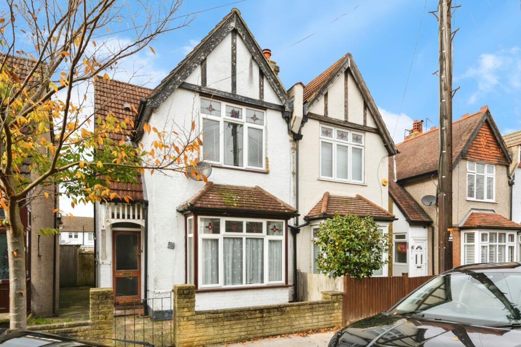 Main image of property: Woodside Court Road, Croydon, CR0